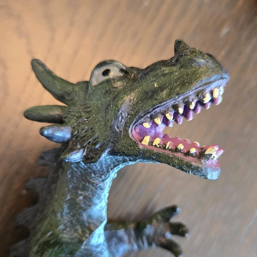 Lot of 2 Dragon‎ Figures: Gaveroth 6